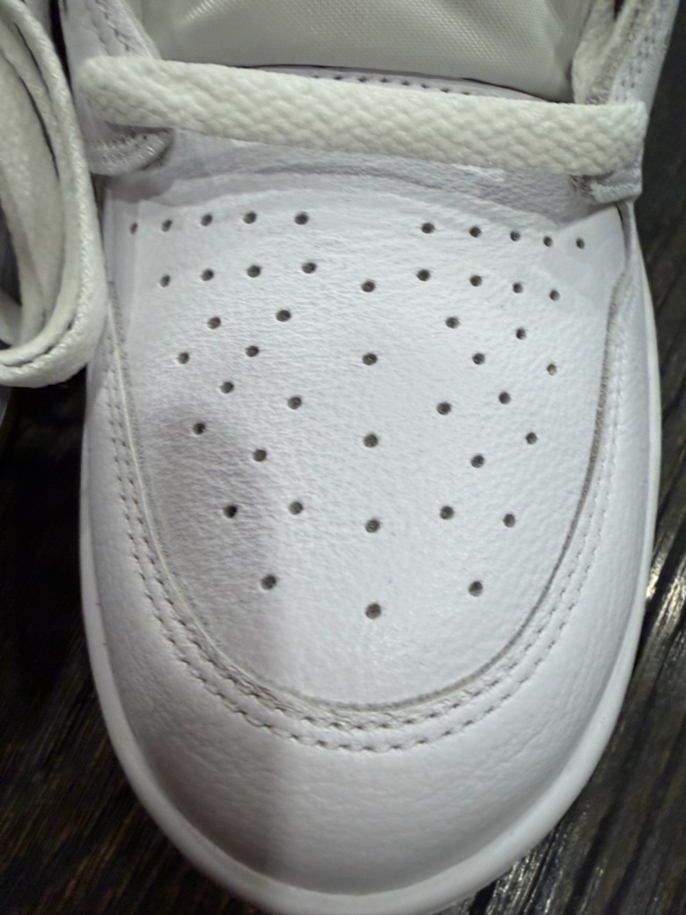 Nike Air Jordan 1 Retro OG Shoes White Metallic Gold size 12.5 - Picture 6 of 10